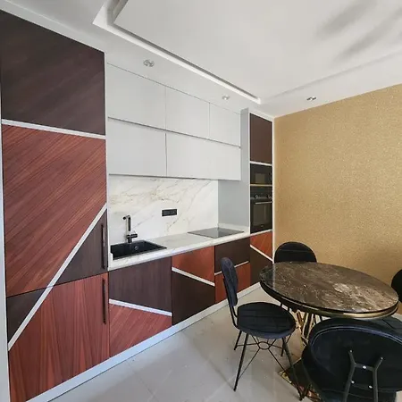 Serenity Oba Royal No/19 1+1 * ألانيا